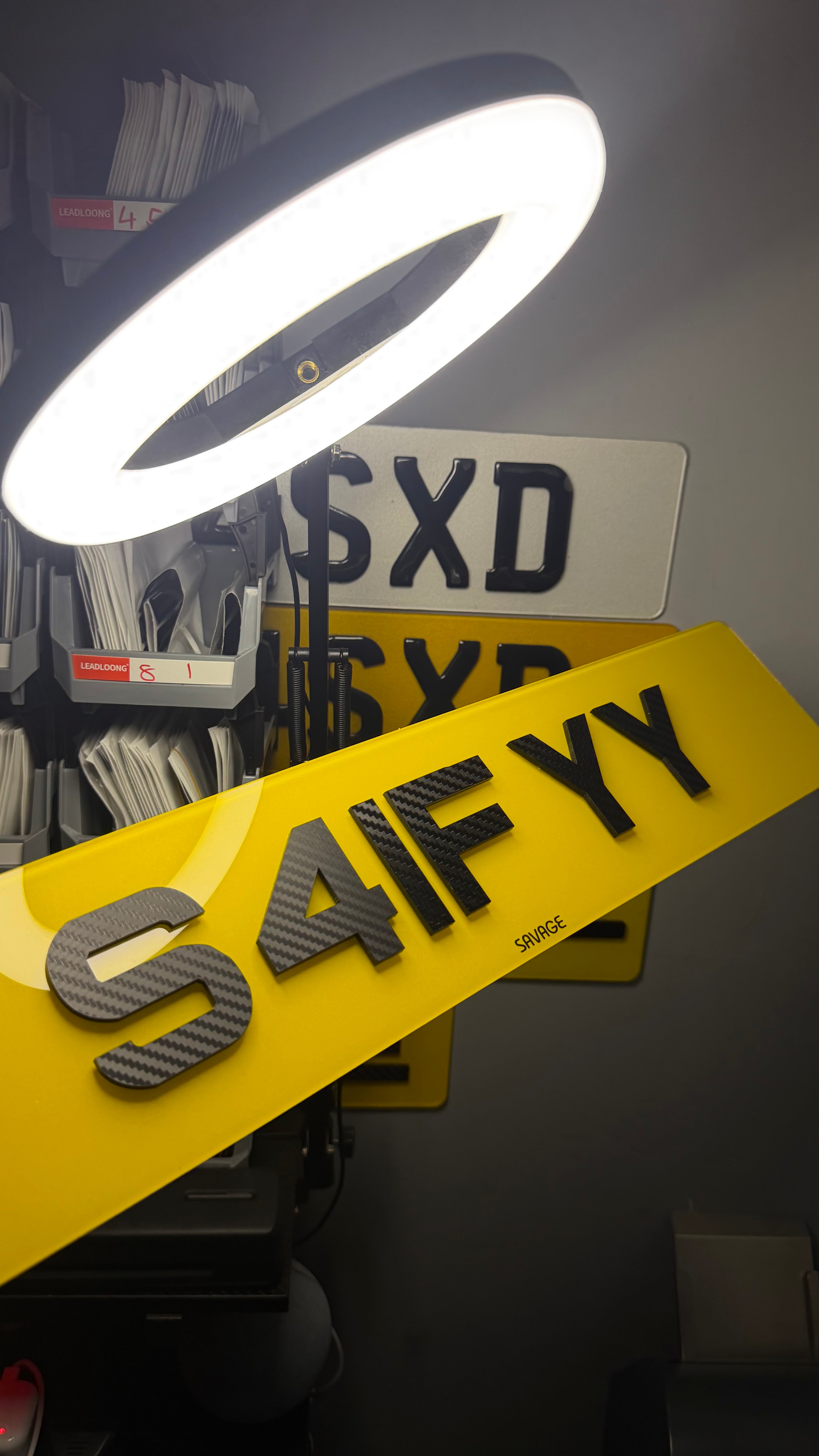 CARBON METRO PLATES