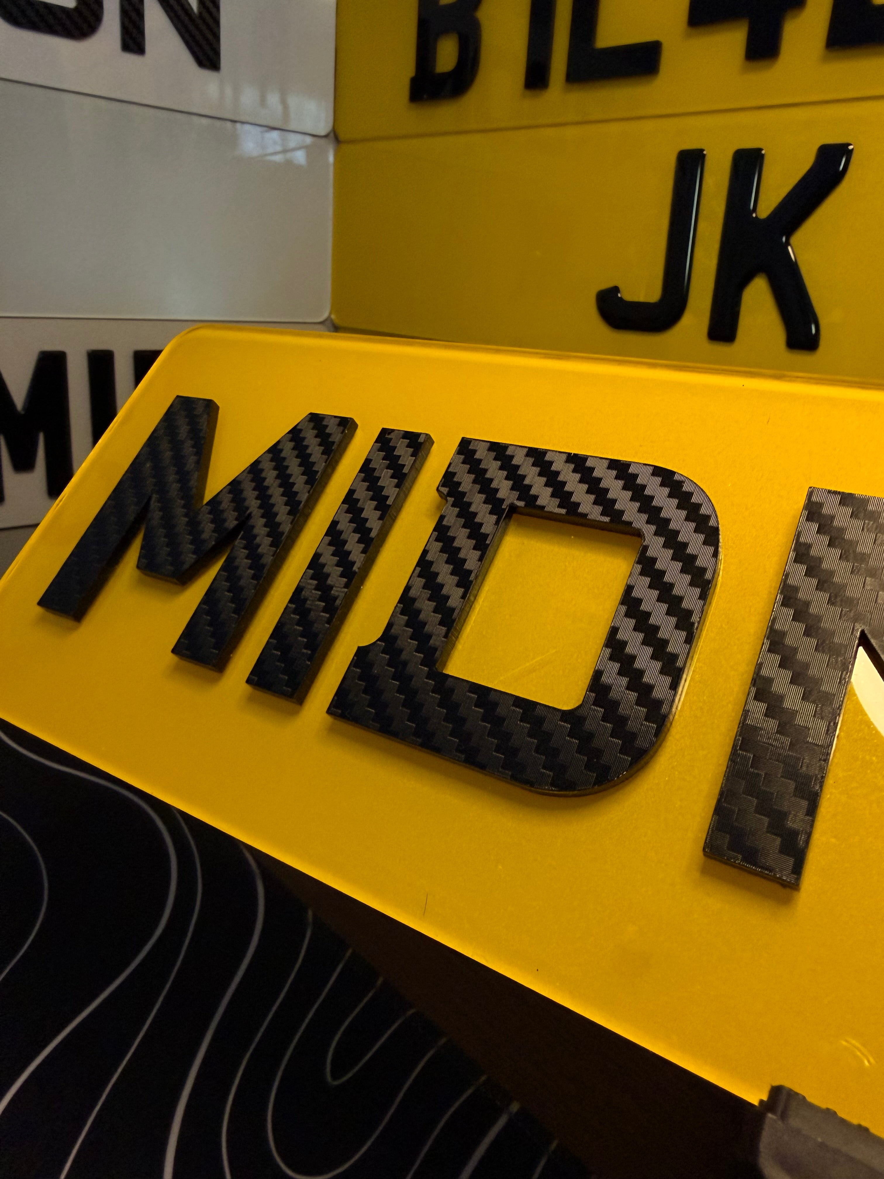 CARBON METRO PLATES